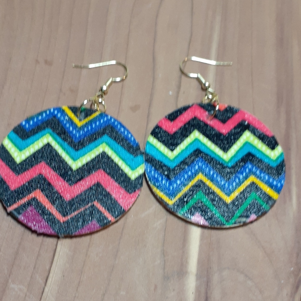💕3/15💕 wood and cloth earrings